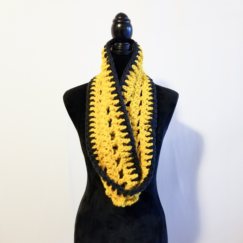 Fall Essential Black and Yellow Crochet Cowl